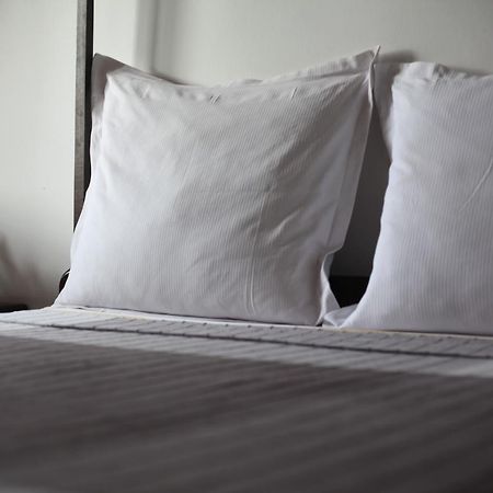 Hotel Jardin De La Paix Moroni Eksteriør billede